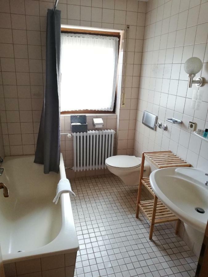 Gaestehaus Roessle Rötenbach Exterior foto